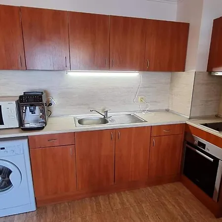 с фронтална гледка море Sveti Vlas