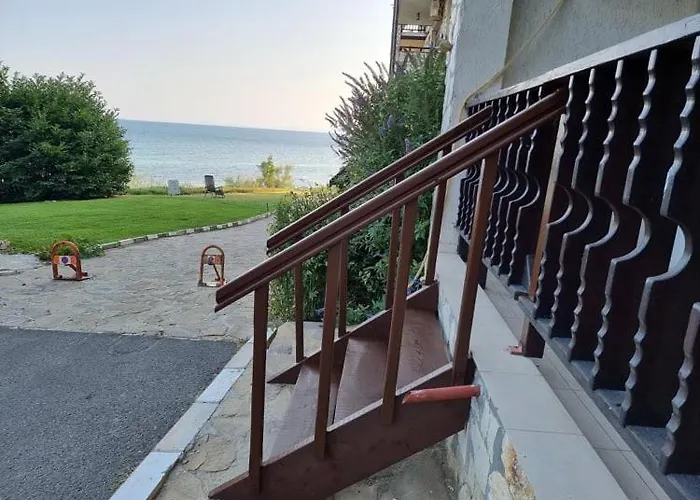 с фронтална гледка море * Sveti Vlas